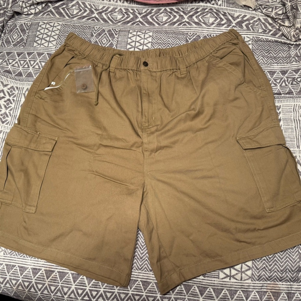 NWOT-Men’s big and tall- size 3xl Boulder Creeks khaki shorts